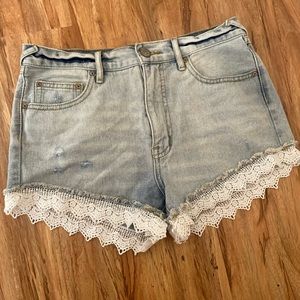 Free people Lace shorts